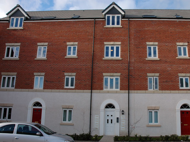 hebburn_front_640.jpg